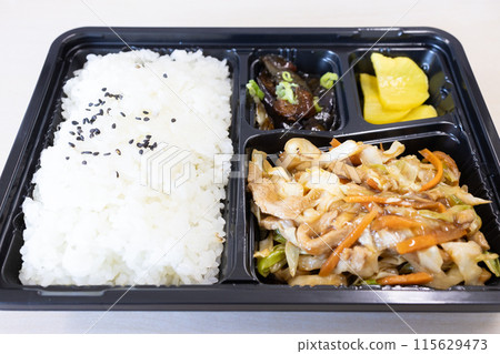 Delicious Chinese stir-fried meat and vegetables lunch box Delicious Chinese stir-fried meat and vegetables lunch box 115629473