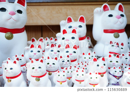 Japan Tokyo Daikeizan Gotokuji Maneki Neko Japan Tokyo Daikeizan Gotokuji Maneki Neko 115630889