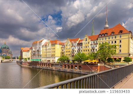 Old houses on the river bank in the historical district of Nikolaiviertel in Berlin. 115633433