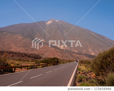 spot in Tenerife with many red rocks and beautiful mountain landscape background spot in Tenerife with many red rocks and beautiful mountain landscape background 115638998