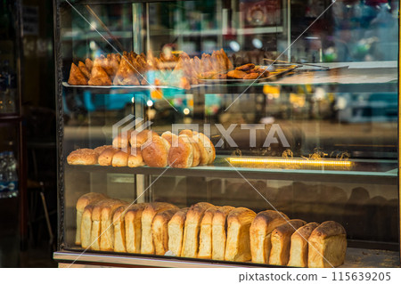 asian food trader. food vendor sri lanka 115639205