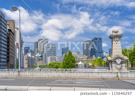 View of Nakanoshima from Naniwa Bridge (Lion Bridge) View of Nakanoshima from Naniwa Bridge (Lion Bridge) 115640297