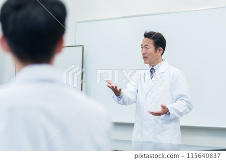 Laboratory Lecture Doctor Scientist 115640837