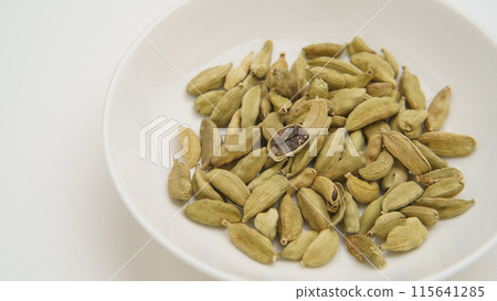 荳蔻 綠色荳蔻 荳蔻 綠色荳蔻 115641285