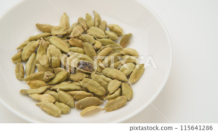 荳蔻 綠色荳蔻 荳蔻 綠色荳蔻 115641286