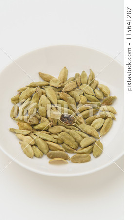 荳蔻 綠色荳蔻 荳蔻 綠色荳蔻 115641287