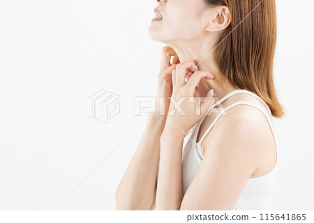 發癢的女人 115641865