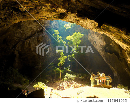Phraya Nakhon Phraya Nakhon 115641935