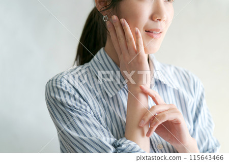 Beauty for women in their 30s 115643466