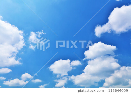 夏天藍天和雲彩 夏天藍天和雲彩 115644009