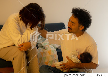 Image of a husband supporting his wife with postpartum depression Image of a husband supporting his wife with postpartum depression 115645369
