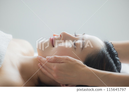 Facial Beauty Facial Beauty 115645797