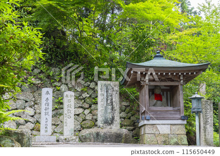 石階盡頭的奈良雅達德拉堪堪地藏 石階盡頭的奈良雅達德拉堪堪地藏 115650449