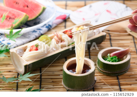 夏季傳統:吃醬汁拉麵 夏季傳統:吃醬汁拉麵 115652929