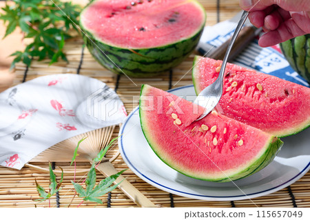 西瓜（小西瓜）夏天形象 115657049