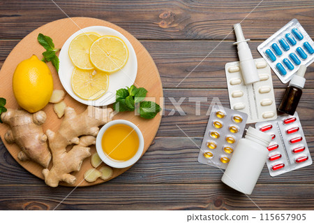 Natural cold and flu home remedies. Natural ingredients for immunity stimulation and viruses protection. top view flat lay 115657905