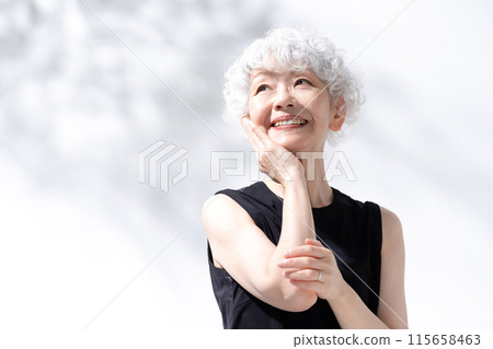 Beauty Sunshine Gray Hair Woman 115658463