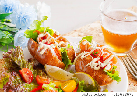 Smoked salmon sandwich Smoked salmon sandwich 115658673