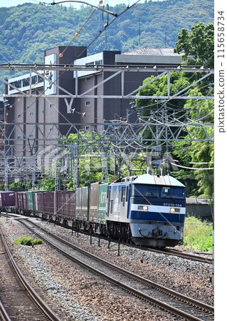 多雙層東海道幹線長貨運列車上山 山崎汽車 115658734
