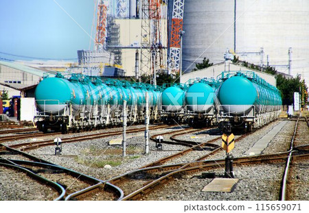 仙台臨海鐵道的罐車為仙台港提供能源並支持產業。 仙台臨海鐵道的罐車為仙台港提供能源並支持產業。 115659071