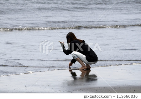 Coastal women Coastal women 115660836