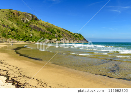 Coastline of Ilhabela island 115662803