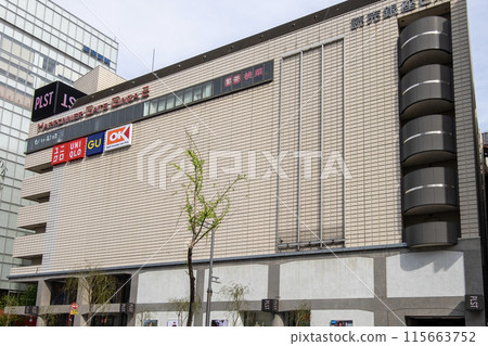 The exterior of Marronnier Gate Ginza, which will house OK Store, Uniqlo, and GU (Ginza, Chuo Ward, Tokyo) The exterior of Marronnier Gate Ginza, which will house OK Store, Uniqlo, and GU (Ginza, Chuo Ward, Tokyo) 115663752