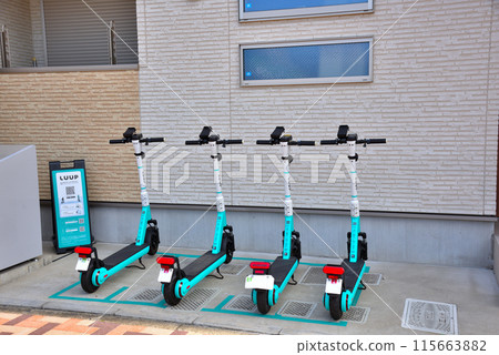 Electric kickboard sharing service 115663882