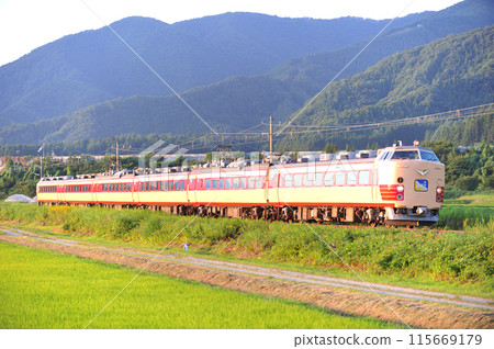 Ban'etsu West Line Kawageta-Kanto JR East 485 series A-1+A-2 formation (Sendai) Aizu Ban'etsu West Line Kawageta-Kanto JR East 485 series A-1+A-2 formation (Sendai) Aizu 115669179