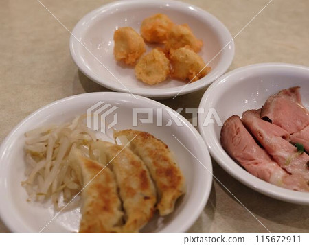 Shrimp fritters, roast beef, 2 dumplings 115672911