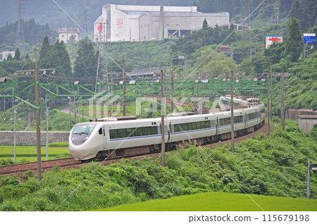 Joetsu Line Echigo Yuzawa-Ishiuchi JR West 681 series W02+W12 train (Kanazawa) Hakutaka 115679198