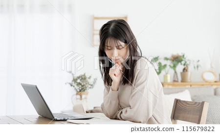 一個陷入學業的女人 115679822