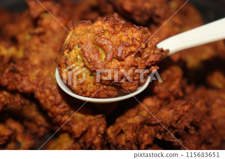 A picture of pakora with selective focus 115683651