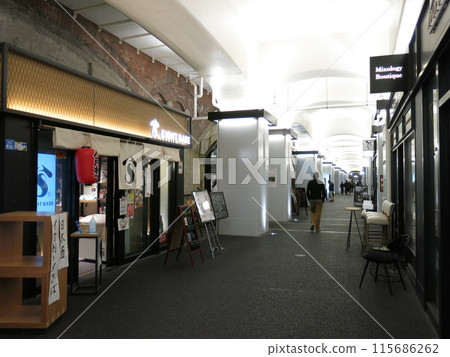 使用磚拱門的日比谷大黑路（八戶首都圈交流廣場「8base」附近） 115686262