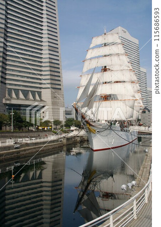 歐洲文化精髓，港未來日本丸繫泊碼頭2 115686593
