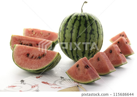 Watermelon (small watermelon) cut image white background 115686644