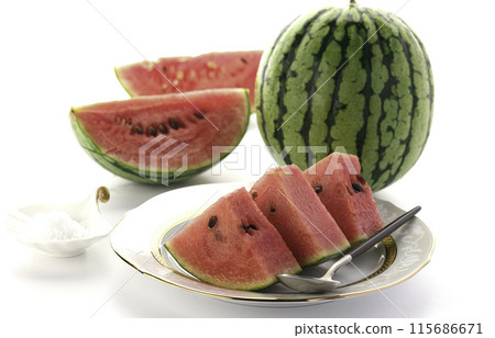 Watermelon (small watermelon) cut image white background 115686671
