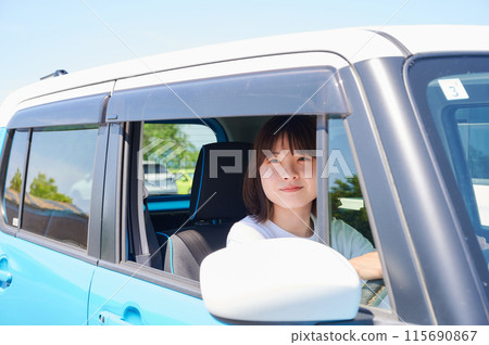 騎一輛車的一個少婦 騎一輛車的一個少婦 115690867