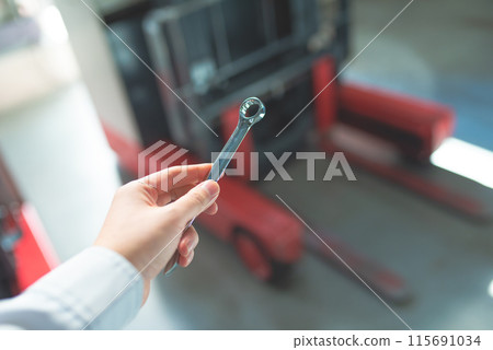 Factory Workers Series 115691034