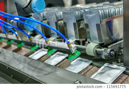 Aluminium Foil Bag Packaging at Industrial Modern machine for packaging line 115691775