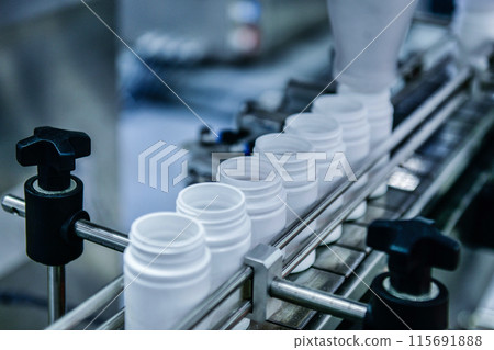 High speed counting and automatic tablet bottling machine in the pharmaceutical industry production line 115691888