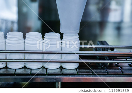 High speed counting and automatic tablet bottling machine in the pharmaceutical industry production line 115691889