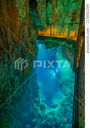 龍泉洞第一地下湖 115692209