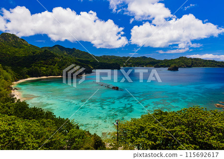 小笠原群島 - 從佐倉海岸欣賞壯麗的景色 小笠原群島 - 從佐倉海岸欣賞壯麗的景色 115692617