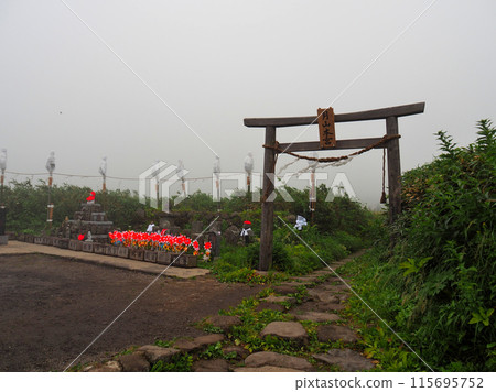 [山神社]山形縣月山月山本宮(2015年) 115695752