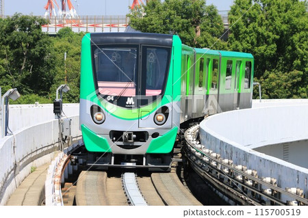 [Osaka Metro] 200 Series - Green - (Nanko Port Town Line: Port Town Higashi Station) 115700519
