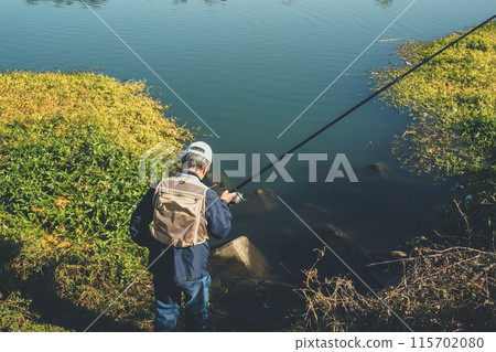 釣魚之旅 115702080