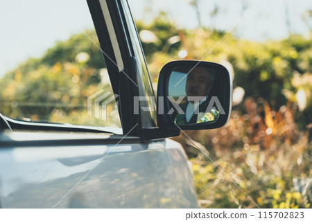 Elderly drivers Elderly drivers 115702823