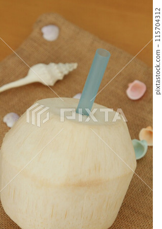 椰子汁 115704312