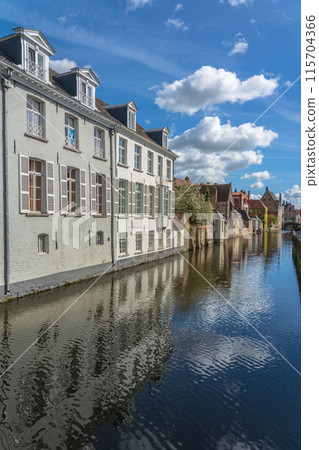 比利時布魯日運河城市景觀 115704366